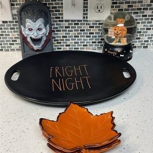 Halloween Fright Night Serving Tray and Leaf Plates bundle